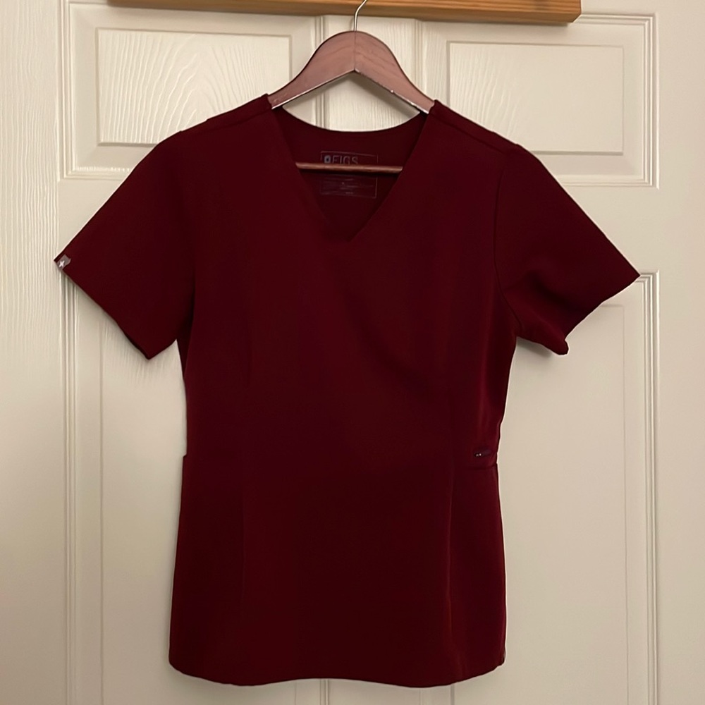 Figs Limited edition Women’s Scrub top (burgundy)